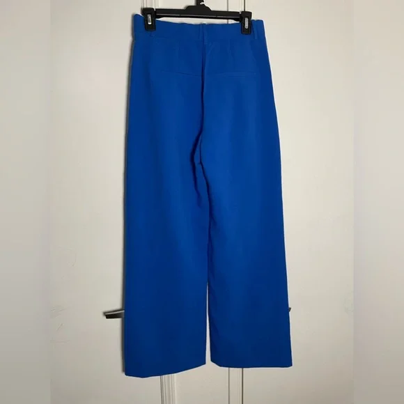 Abercrombie & Fitch women’s Sloane Tailored wide leg pants in blue - Picture 4 of 5